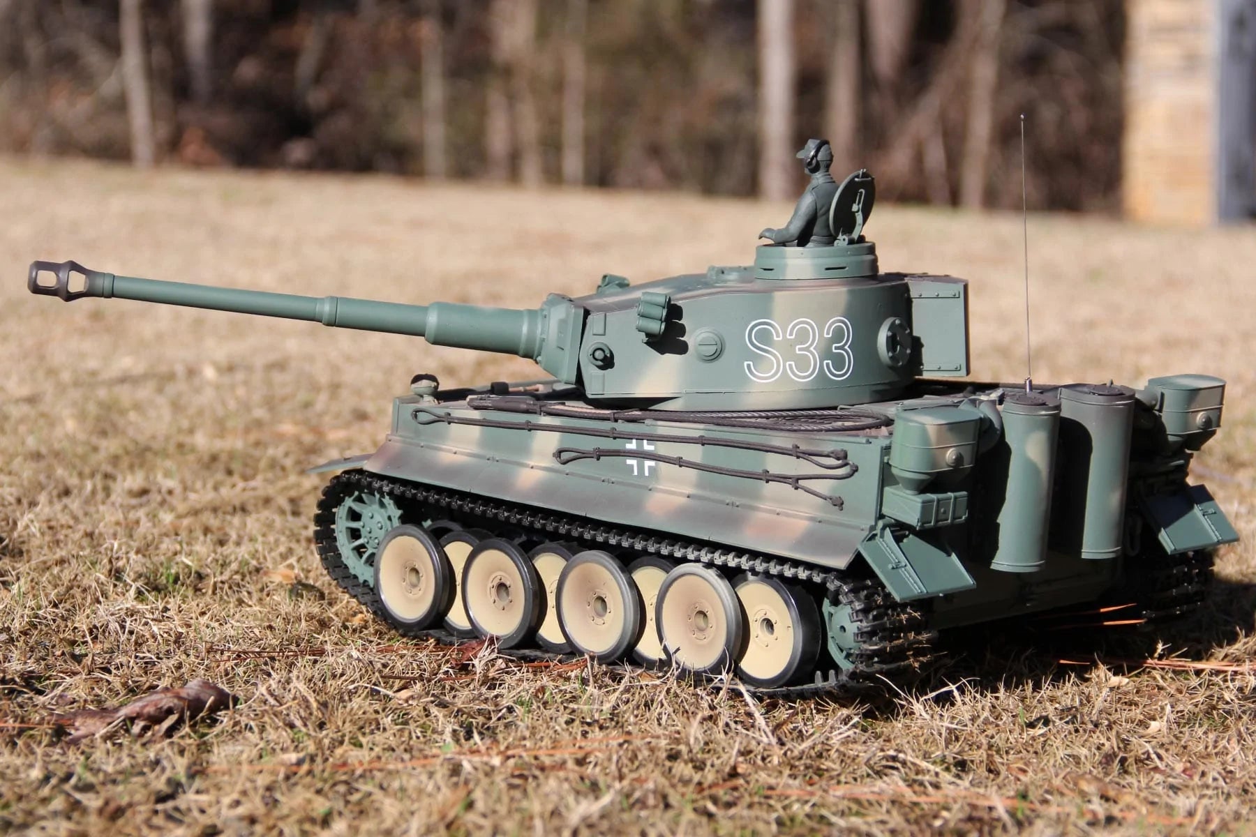 1/16 Scale RC LEGO Panther Tank Instructions With Working Gun