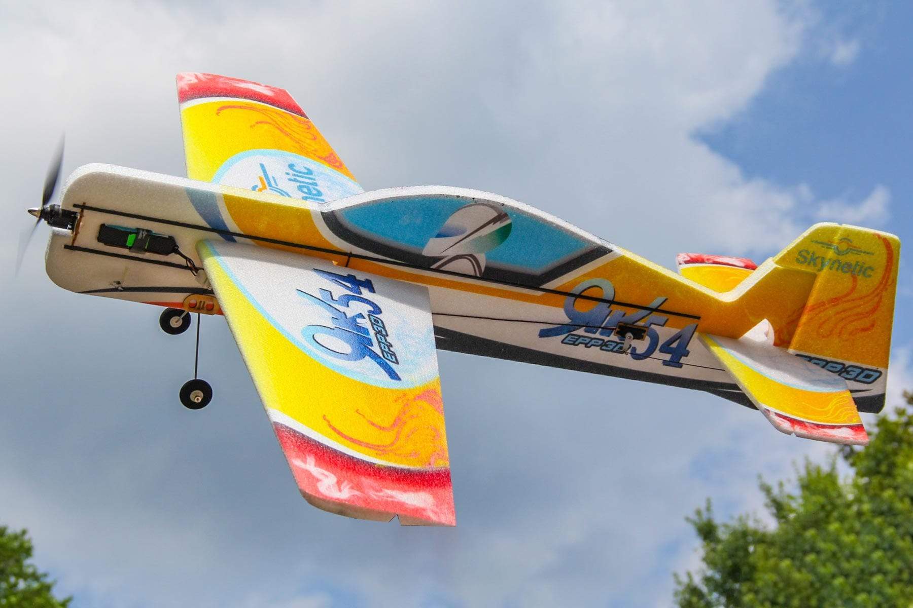 Skynetic Yak 54 3D 1100mm 43.3 Wingspan ARF BUNDLE SKY1012 002 Motion RC