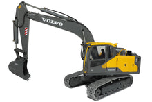 Load image into Gallery viewer, Double Eagle Volvo EC160E 1/14 Scale Metal Hydraulic Mono-Boom Excavator - RTR EE111-003
