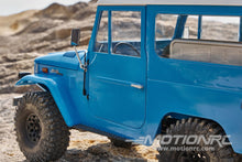 Load image into Gallery viewer, FMS Toyota FJ40 Blue 1/10 Scale 4WD Crawler - RTR FMS11035RSBU
