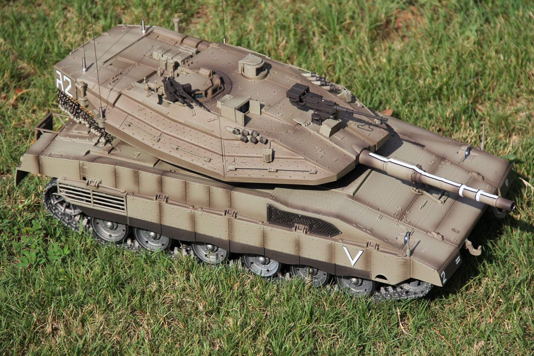 Heng Long IDF Merkava MK IV Professional Edition 1/16 Scale Battle Tank - RTR - (OPEN BOX) HLG3958-002(OB)