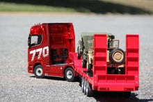 Load image into Gallery viewer, Huina 1/18 Scale Red Platform Semi Trailer - RTR HUA1502
