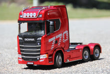 Load image into Gallery viewer, Huina Scania 770S Red 1/18 Scale Semi Tractor - RTR HUA1501
