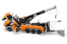 Load image into Gallery viewer, LEGO City Heavy-Duty Recovery Tow Truck with Crane 60467
