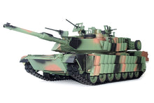 Load image into Gallery viewer, Tongde US M1A2 SEP TUSK II Professional Plus Edition 1/16 Scale Battle Tank - RTR TDE1008-003

