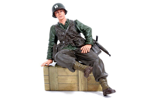Torro 1/16 Scale Figure U.S. Captain Infantry Sitting TOR222285124