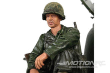 Load image into Gallery viewer, Torro 1/16 Scale Figure U.S. Private 1st Class Infantry Sitting TOR222285125
