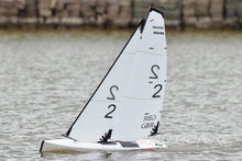Load image into Gallery viewer, Bancroft DragonFlite 95 950mm (37.4&quot;) Racing Sailboat - RTR BNC1049-001
