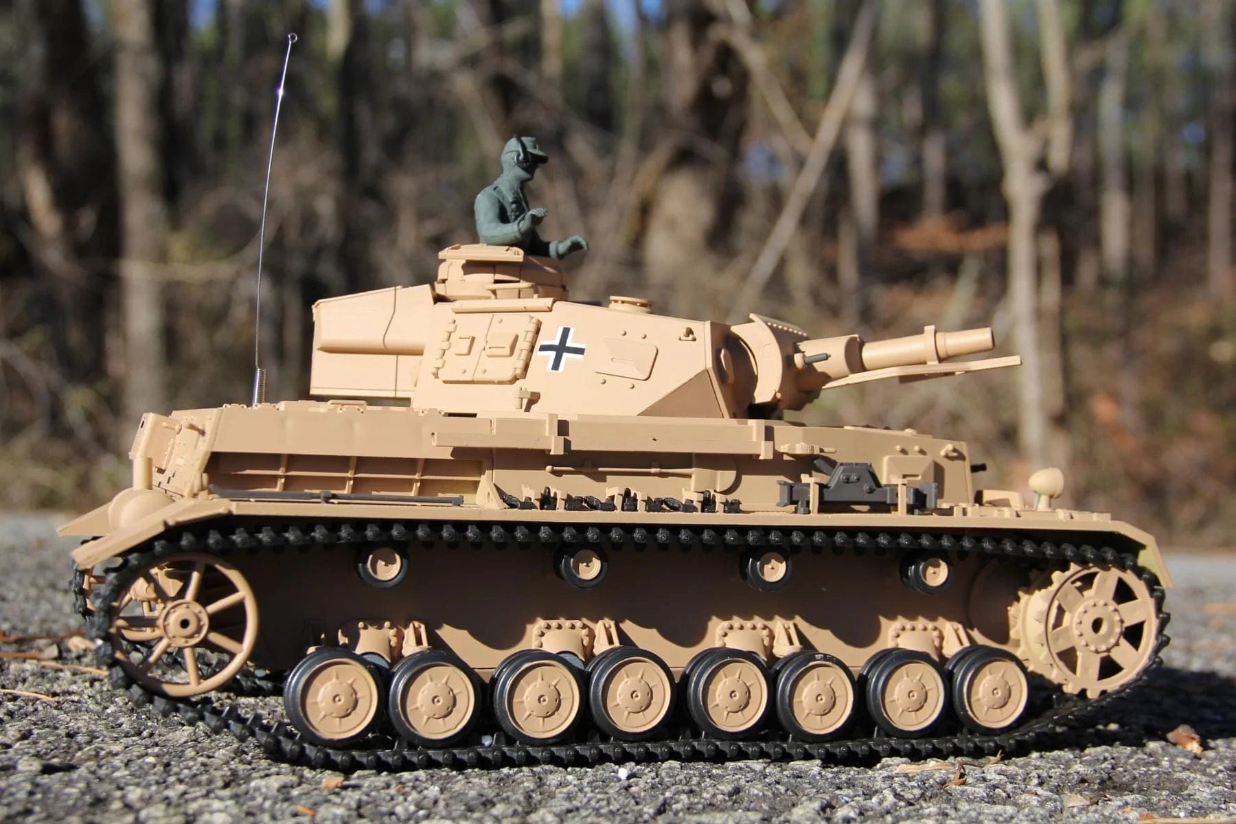 Heng Long German Panzer IV (F Type) Upgrade Edition 1/16 Scale Medium Tank – RTR - (OPEN BOX) HLG3858-001(OB)