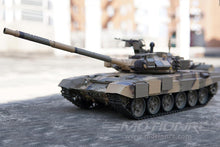 Load image into Gallery viewer, Heng Long Russian T-90 Professional Edition 1/16 Scale Battle Tank - RTR
