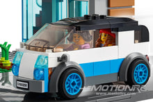 Load image into Gallery viewer, LEGO City Family House 60291
