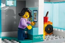 Load image into Gallery viewer, LEGO City Family House 60291

