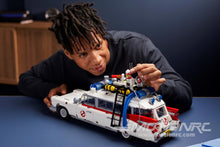 Load image into Gallery viewer, LEGO Creator Expert Ghostbusters ECTO-1 10274
