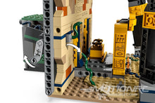 Load image into Gallery viewer, LEGO Indiana Jones Escape from the Lost Tomb 77013
