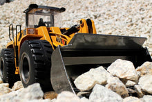 Load image into Gallery viewer, Huina C972M Die-Cast 1/14 Scale Wheel Loader - RTR - (OPEN BOX)
